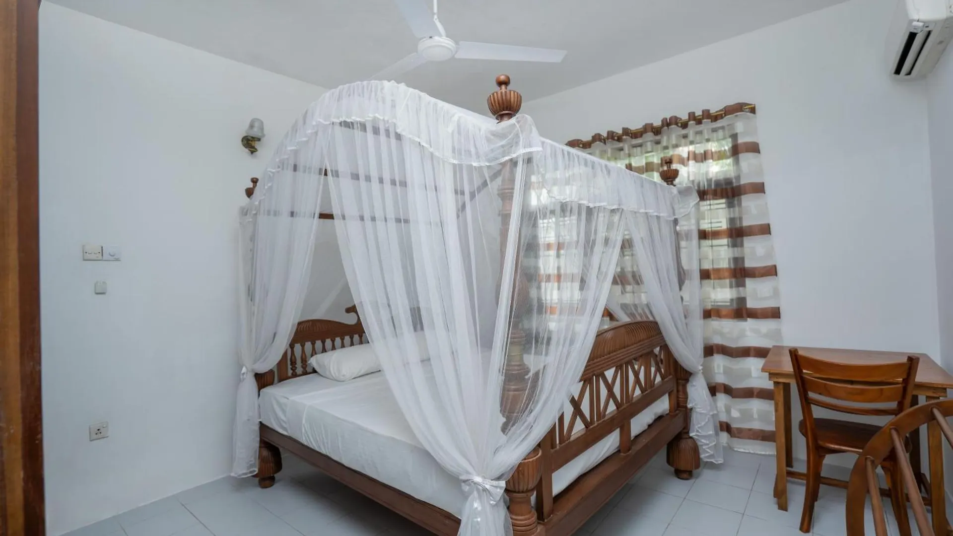 Little Villa Tourist Inn ネゴンボ スリランカ